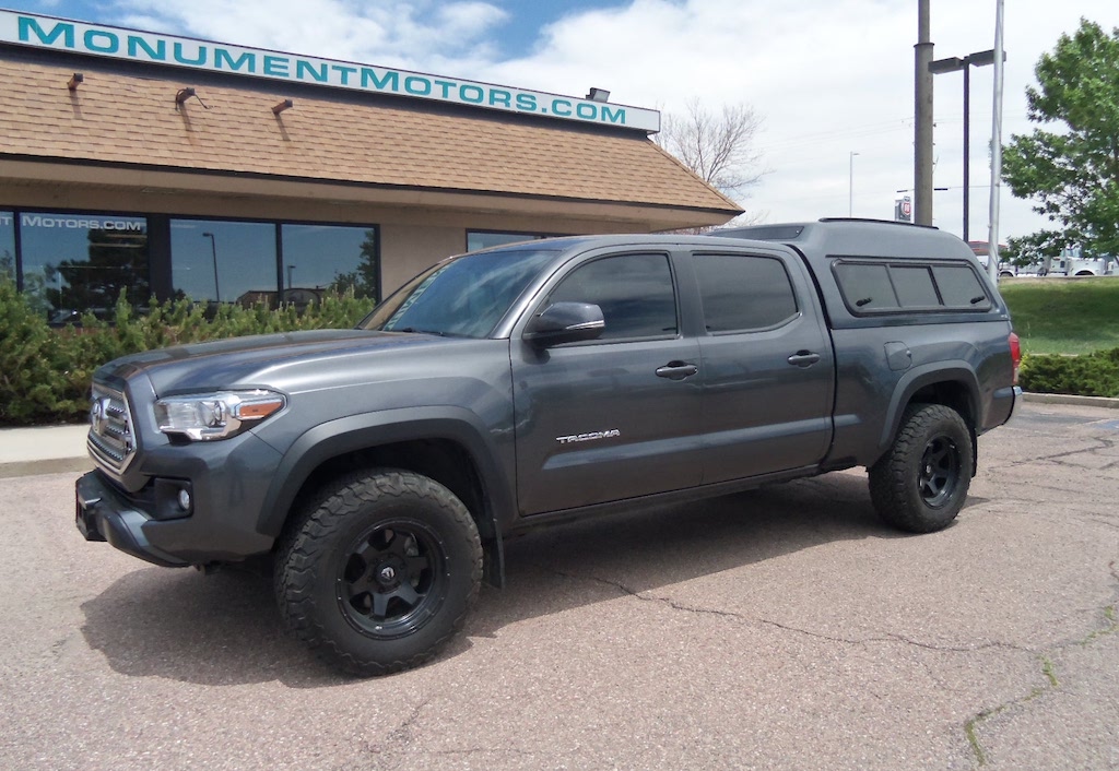 2017 Tacoma TRD Off-Road Double Cab 4×4*